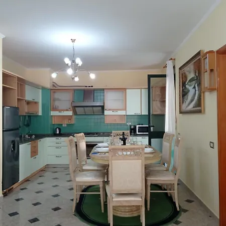 Spacious 2 Bedroom Center By Lunasol Apartment Durres