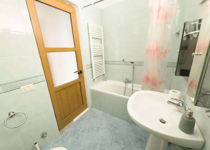 Appartamento Spacious 2 Bedroom Center By Lunasol