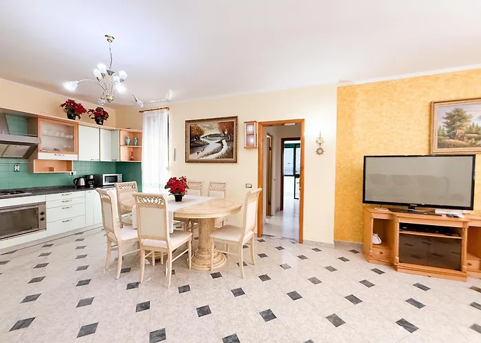 Appartement Spacious 2 Bedroom Center By Lunasol *